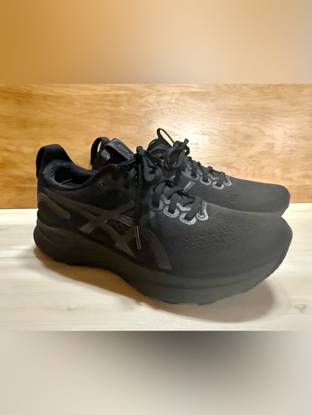 ASICS Women's GEL-Kayano 32 Running Shoe - Black/Graphite Grey size 8 - Picture 3 of 7